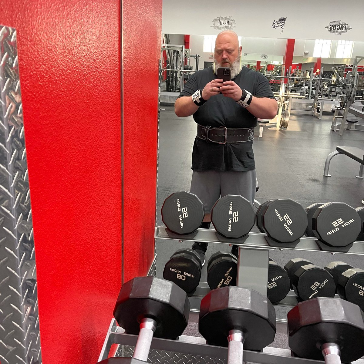 Shoulders. #todaysworkout #3xliving #liftingpastor #jesusisking #wininthegym #traininsane  #weightlifting #fitness @SteelSweat @nalgene @adidas @dmoosefitness @Team_Optimum @Animalpak @BlenderBottle @TuffWraps @JackedNutrition https://t.co/ixeKGMyr7f