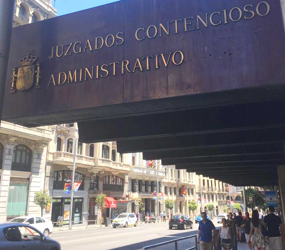 <a href="/GMi15f/">Grupo estatal de temporales Mi15F</a> <a href="/mjmonteroc/">María Jesús Montero</a> <a href="/LourdesArastey/">L.Arastey</a> <a href="/CiudadanosCs/">Ciudadanos 🇪🇸🇪🇺</a> <a href="/PODEMOS/">Podemos</a> <a href="/PSOE/">PSOE</a> <a href="/Esquerra_ERC/">Esquerra Republicana</a> <a href="/MasPais_Es/">Más País</a> <a href="/compromis/">Compromís</a> <a href="/vox_es/">VOX 🇪🇸</a> <a href="/ComisionEuropea/">Comisión Europea en España</a> <a href="/TeruelExiste_/">Teruel Existe</a> <a href="/InesArrimadas/">Inés Arrimadas</a> <a href="/joanbaldovi/">Joan Baldoví ;)</a> 📢 Cubrir una plaza ocupada en abuso x un interino tras un proceso selectivo NO SANCIONA EL ABUSO COMETIDO
#Fijoaextinguir 
Convertir personal eventual en interino perpetúa la temporalidad, según la magistrada que preguntó al TJUE bit.ly/3A5PTiE