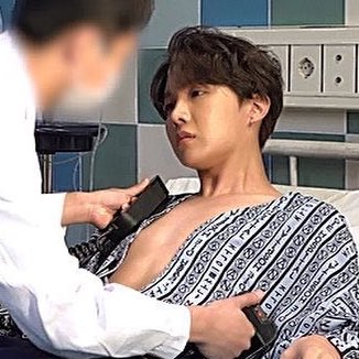 thehobiprint's tweet photo. I HAVE NO WORDS ANYMORE JUNG HOSEOK https://t.co/ssC773lNLs