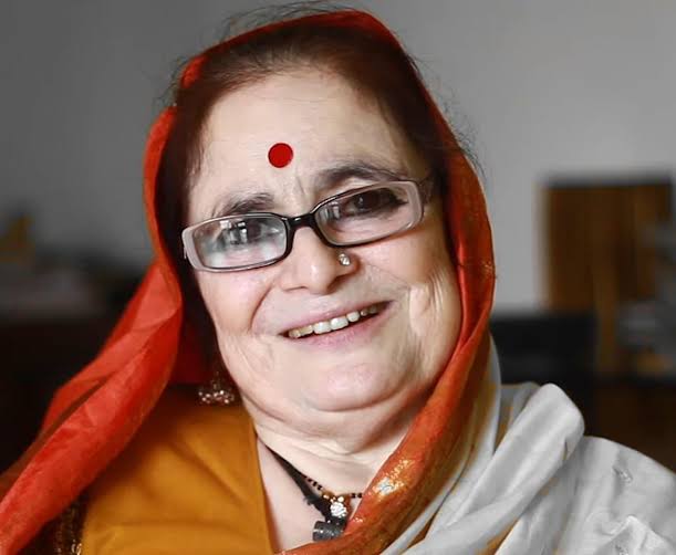 akhilm_jmu's tweet photo. I remember I watched one of your videos where you were telling that why it is the responsibility of younger generation to promote Dogri. 
(Je aau Dogri bolna shuru kitti ae te ode ch tunda b bda bdda yogdaan ae)
You will be missed Padma Ji.
Om Shanti🙏🏻 https://t.co/l41gsUlfqK