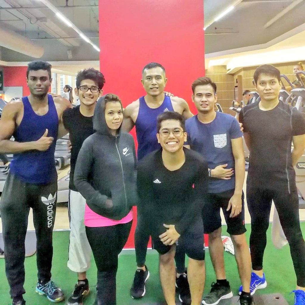 AbangOmar's tweet photo. #kongsiilmu #protege #shareknowledge
#core #abs #totalbody #pilates #workout
#fitnessguys #groupworkout #fitness #fit
#igers #vscom #fitnesslifestyle #gymrat
#instaworkout #instaprotege #instapic
#untuksihatdemikesihatan https://t.co/wuv2n8YglY