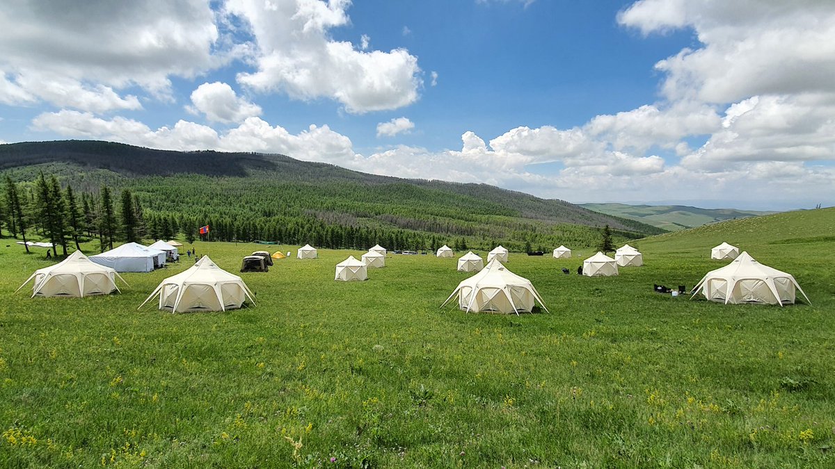 ⛺️ Отоглоё кэмп та бүхэнд аялал, амралтын шинэ хэв маяг, шинэлэг үйлчилгээг санал болгож байна. Гэр бүл, найз нөхөд, хамт олноороо байгальд ээлтэй, ая тухтай отоглож зуныг хөгжилтэй, мартагдашгүй өнгөрүүлээрэй. 

#Otogloy #Майханткэмп #Отоглоё #Зунызугаалга #аятухтай