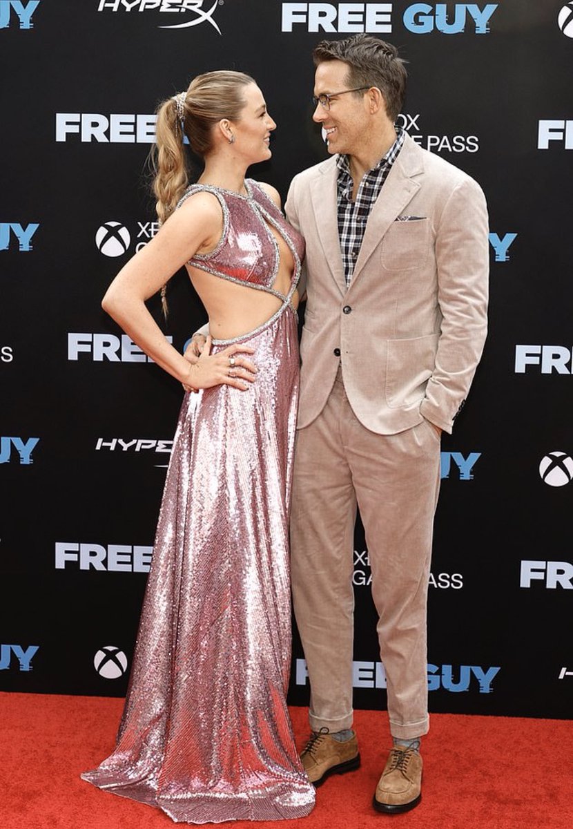 postbestfshn's tweet photo. Blake Lively and Ryan Reynolds at the ‘Free Guy’ premiere! https://t.co/MNlsQ5YAEr