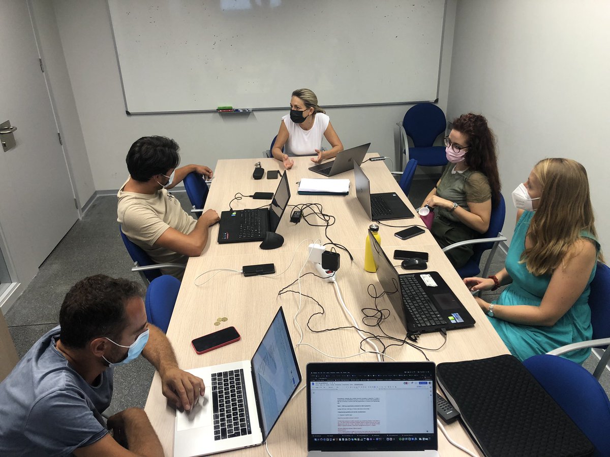 jtmatus's tweet image. Very productive week of @I17111 #INTEGRAPE Working Group Meeting for developing DAP-seq guidelines for the grapevine community &amp;amp; the version 2 of the Grape Gene Reference Catalogue. Thanks to #zenonilab #torniellilab and @vanale80  team for the hard work 🙌🏽 🍇 @AnneMarieDigby1 💪🏽
