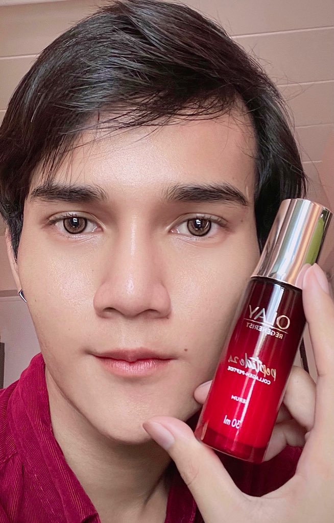 Chrispannaruj's tweet photo. OLAYออกผลิตภัณฑ์ใหม่ปังหลายตัวเลยอ่ะแม่ ก่อนหน้านี้ใช้ครีม Whips แล้วชอบมาก หน้าเด้ง ล่าสุดล้ำหน้าด้วยไลน์Collagen-Peptide24 ไปอีกแม่ มีคอลลาเจนโมเลกุลเล็ก ซึมสู่ผิวได้ดี หน้าเด้งขั้นสุด ผิวอิ่มฟู ชุ่มชื้นตลอดทั้งวัน ไม่มีน้ำหอมด้วยแม่ รักมาก พิกัดวัตสันออนไลน์ #ad #รีวิวสกินแคร์ https://t.co/RD2owjImt7