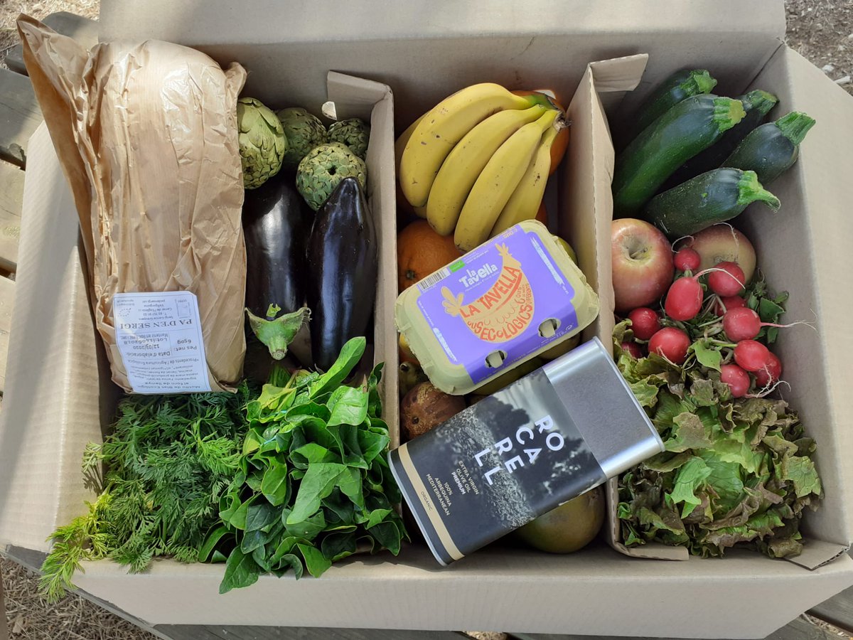 latavella's tweet photo. 📢No tanquem per vacances!🌞Tenim #obert tot l'agost! 

Volem donar-te el millor servei i que no et falti de res aquest estiu🍉🥒🥕🍅, per aquest motiu pots seguir comprant a 👉 https://t.co/kHO4J2qppZ durant tot el mes d'agost 🗓. T'ho portem a casa o a on tu vulguis.

#ecològic https://t.co/ujKt24HETu