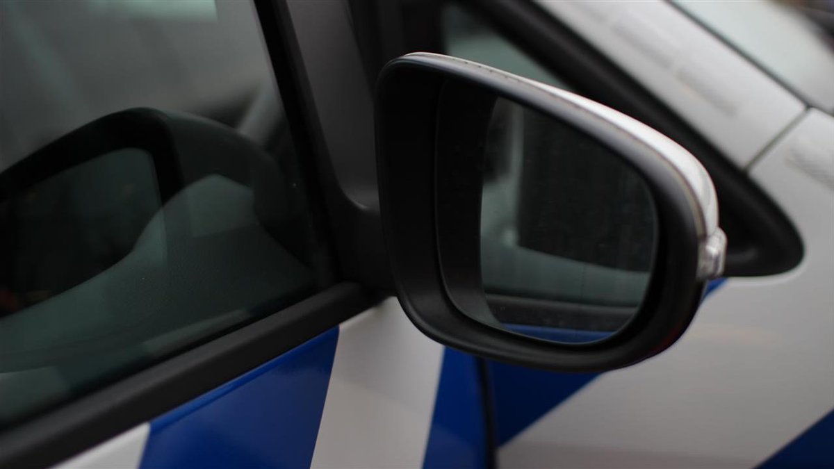 Autospiegels vernield in Hintham, politie zoekt getuigen
