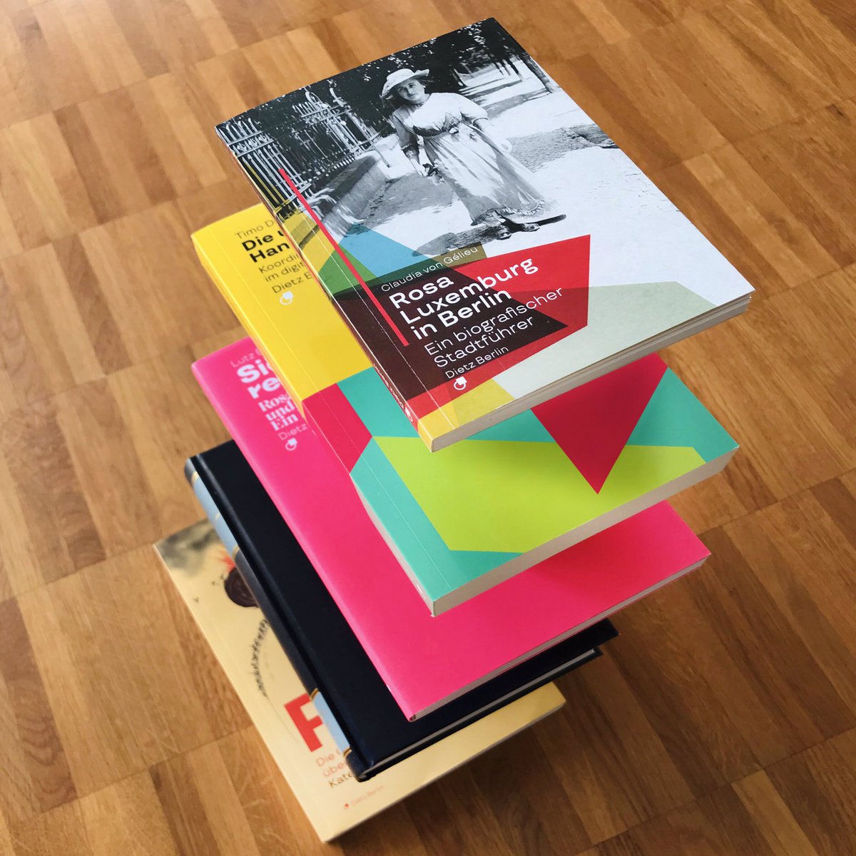 Karl Dietz Verlag Berlin tweet media