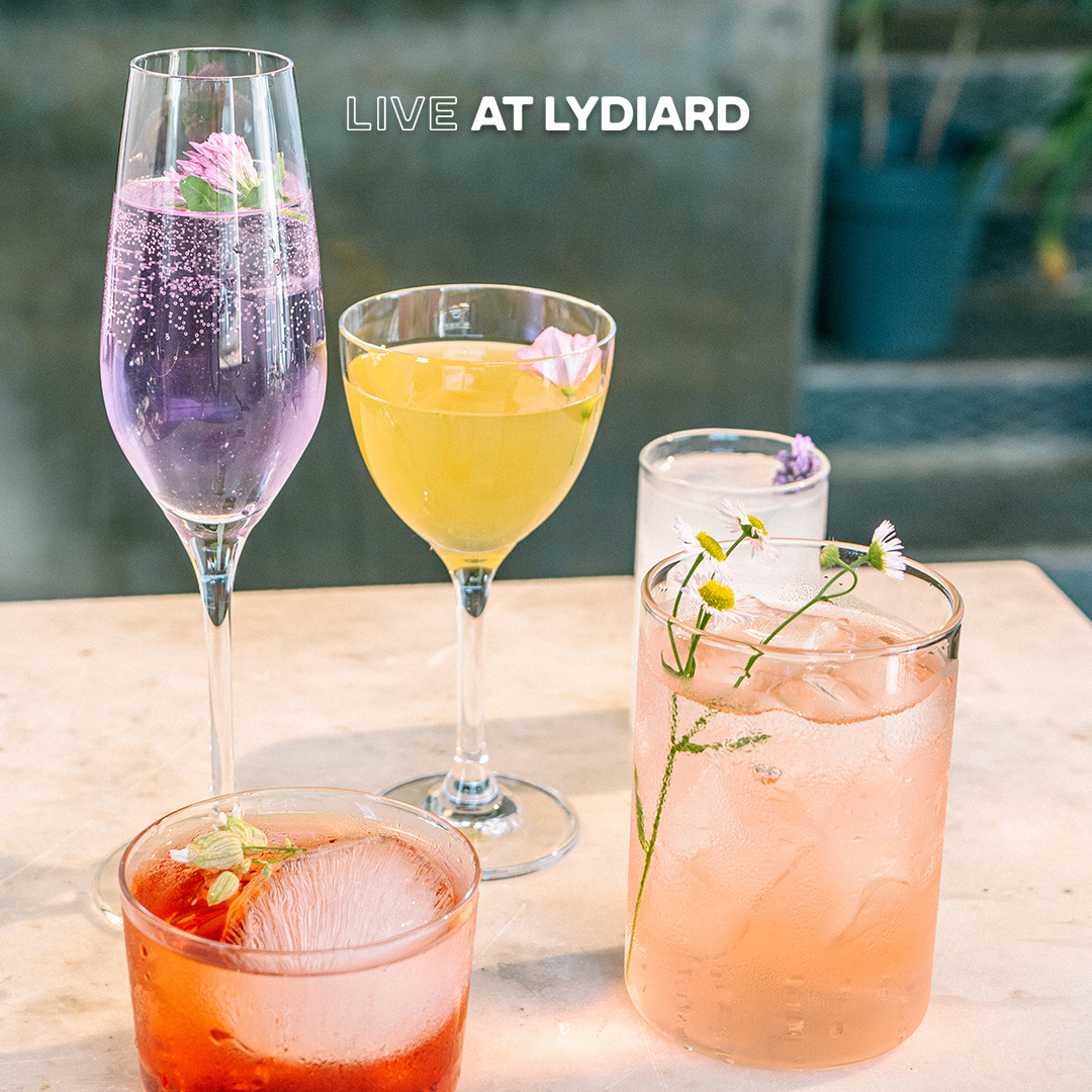 LiveatLydiard's tweet photo. Meet the Live at Lydiard 2021 cocktail family:

🍸Aperol Spritz
🍸Watermelon Cooler
🍸 Raspberry Beret
🍸 Elderflower Collins
🍸 Bright &amp; Sunny

Served up ice cold and fresh to order, accompanied by the finest rhythms from @bailacoffee's 45corner. 😍 https://t.co/9Gt9cyQAiC
