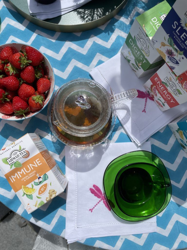 maxinebrady_'s tweet photo. 4 SUMMER TEA PARTY STYLING IDEAS  - In this post, I’m sharing my styling tips for creating the perfect summer tea party https://t.co/fUYPajnMYZ https://t.co/a2Kn6dTBbu