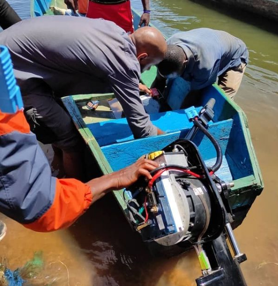 bodawerk's tweet photo. We recently just launched our E-outboard motor, which is inline with sustainable management of fresh water! ♻️
#BodaWerk #PurpleZebra #PurpleEnergy #boatmotor #emobility #nonoise #sustainable #batteryrecycling #Inspire #circulareconomy #innovation #community #BUBU #Uganda https://t.co/B4V28Oe6Fa