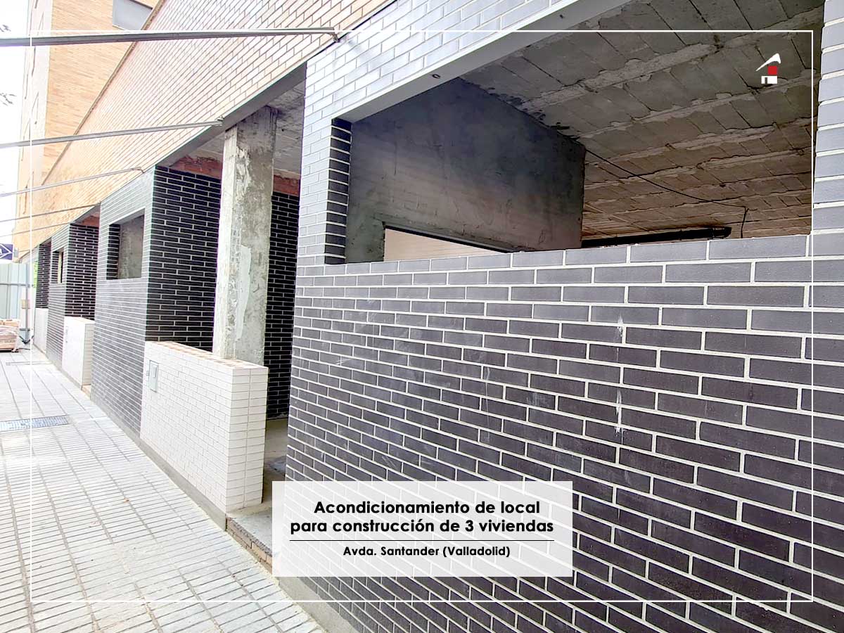 SV_Construccion's tweet photo. Preparando el replanteo de una de las tres viviendas que estamos construyendo en este local, en la Avenida Santander de Valladolid. Así mismo, ejecutamos el cerramiento caravista de la fachada.

#construcción #viviendas #Valladolid #cerramiento #fachada https://t.co/yTDqDzkJVM