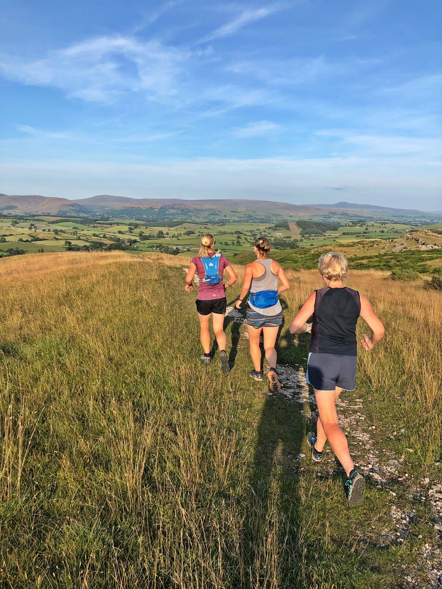 Tuesday night social run 💚❤️