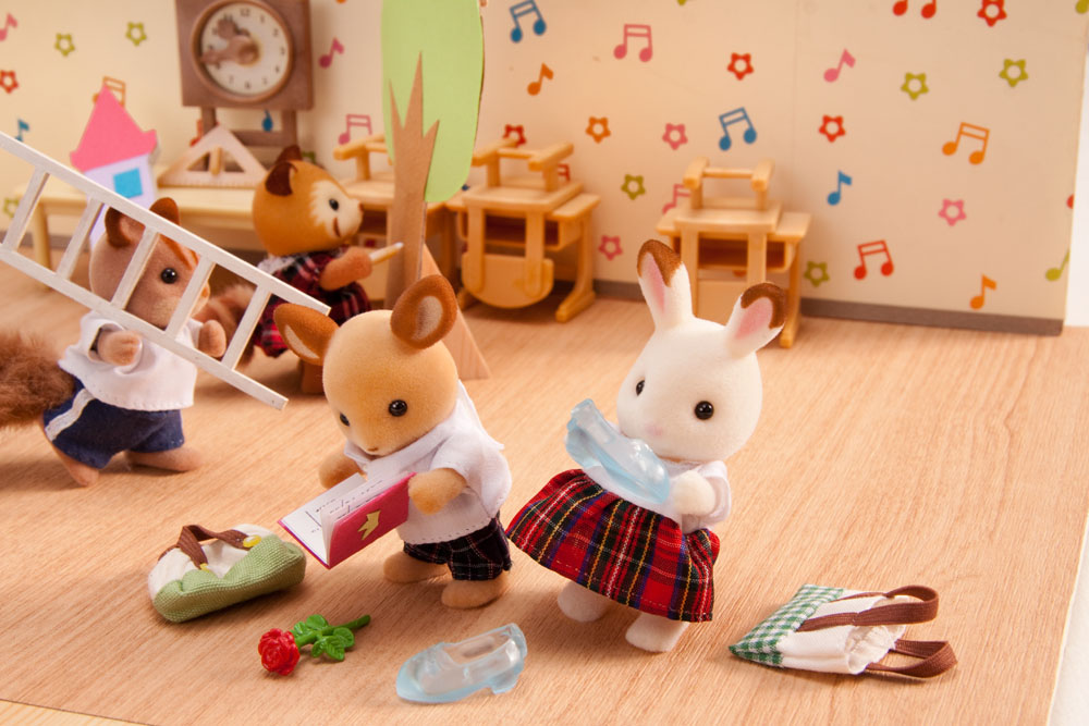 Oh dear! Be careful not to make too much of a mess!

#NationalPlayDay
