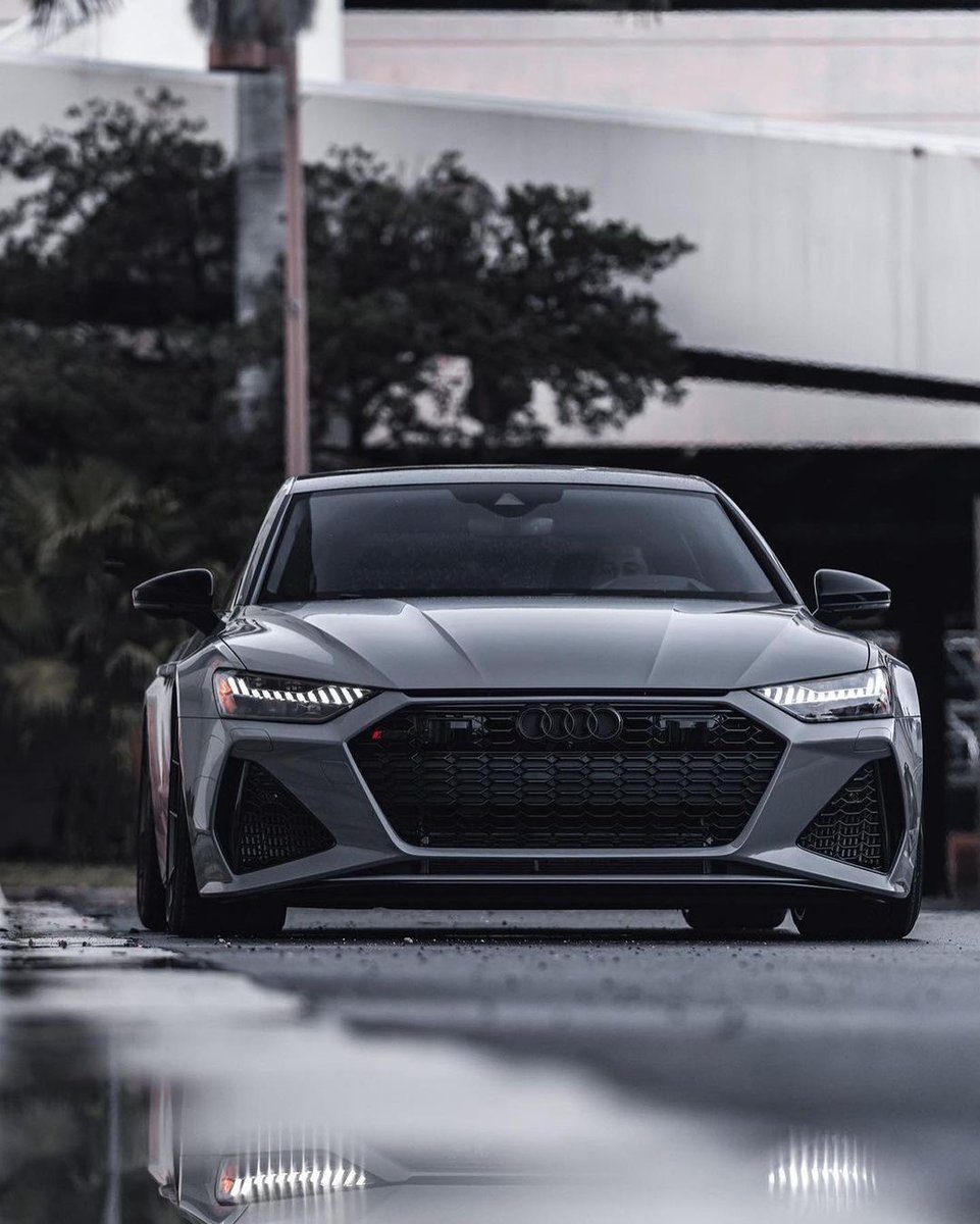gmancarreviews's tweet image. The RS7 Sportback remains one of the best looking Liftbacks on the market.

Photos Via: IG. kfletchphotography #GCR