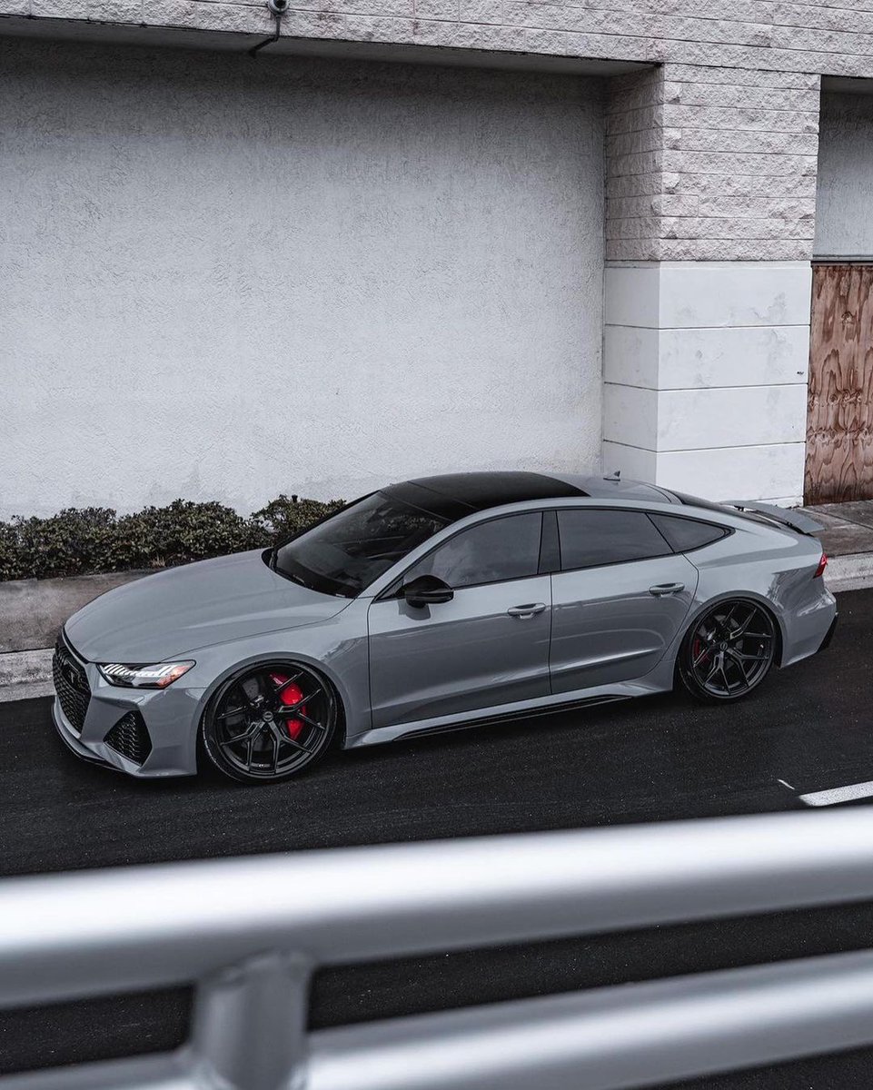 gmancarreviews's tweet image. The RS7 Sportback remains one of the best looking Liftbacks on the market.

Photos Via: IG. kfletchphotography #GCR