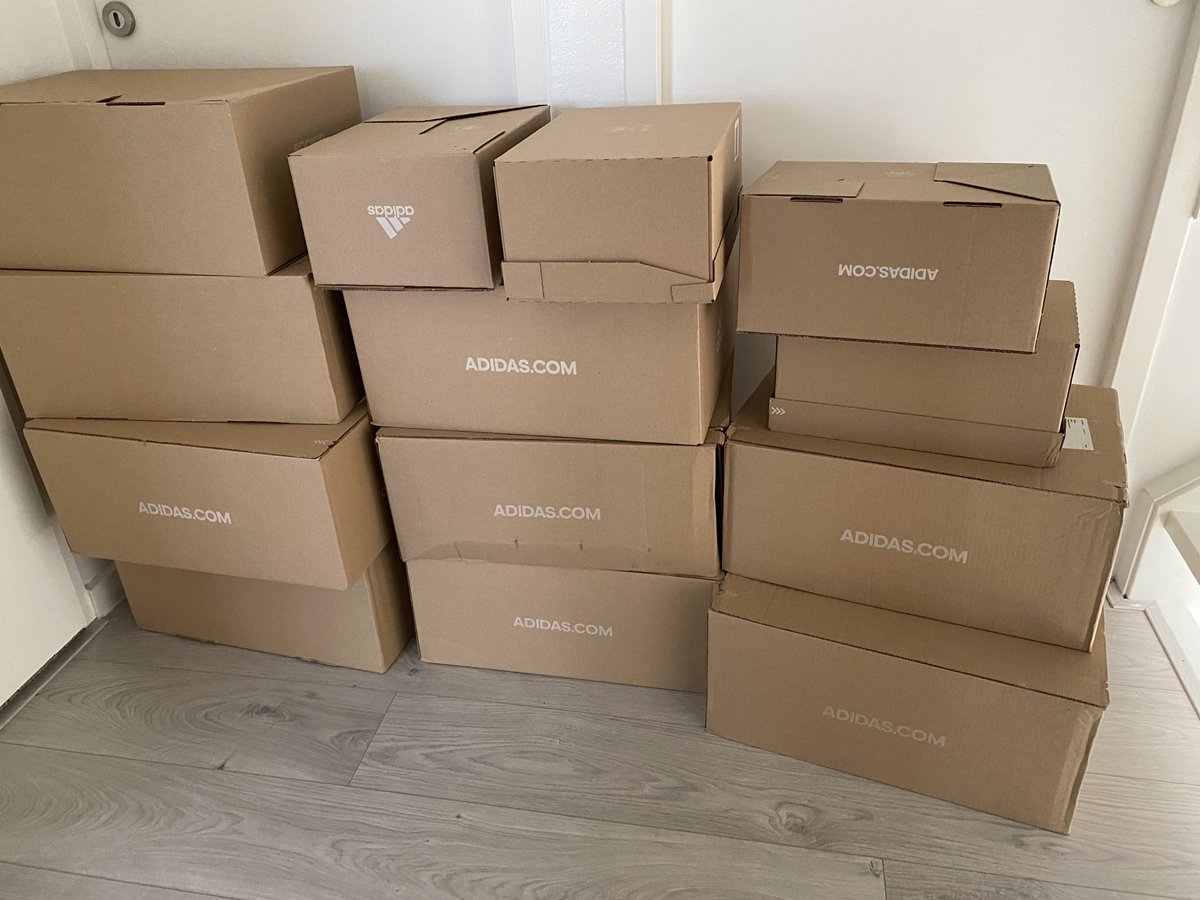 received half today 
splash: <a href="/soleaiosuccess/">SoleAIOSuccess</a> 
confirmed: <a href="/InfinitBot/">Infinit</a> 
2 tail lights with <a href="/solydbot/">Solyd</a> browserfarm
proxies: <a href="/LynxProxies/">LYNX.</a> 
s/o @JawnrakCopGuide