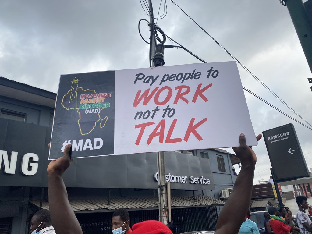 bohye_b_kid's tweet photo. THIS IS LOUD!🔥🔥🔥🔥🔥🔥
#FixTheCountry 
WE ARE TIRED!!!!!!! https://t.co/x8tuDHpu97