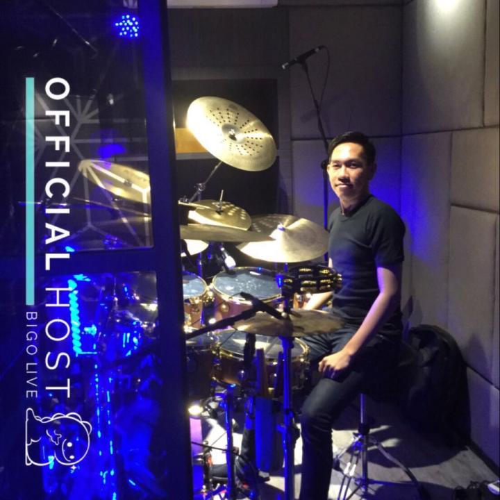 ayo pergi bersamaku > Long time no see on #BIGOLIVE bigo.tv/sid/2107265143…