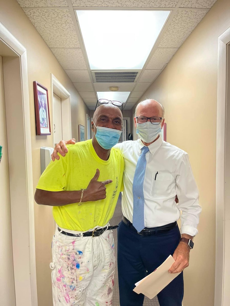 joseMar83290076's tweet photo. My chiropractor for 30 years !!! The best .. sport medicine...It's a wonderful thing to be optimistic. It keeps you healthy and it keeps you resilient. #chriropractor #adjustment #runner #cycling #rowing #strength #endurace #power https://t.co/oxiS1XnK5g
