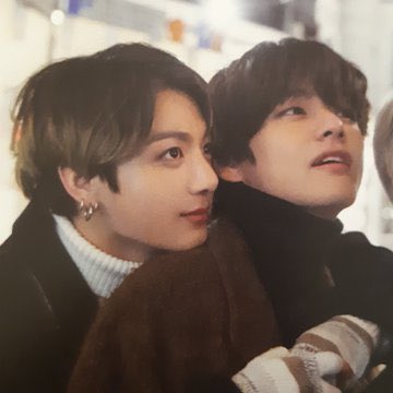 arabvkook_'s tweet photo. 🐰عن🐻:هُو ملاذي/مكاني الآمِن https://t.co/qrWskEnkUg