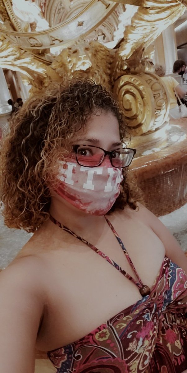 JacquiO69's tweet photo. Who's that girl?? YOUR FRIENDLY NEIGHBORHOOD JEWELRY LADY!! Come see me about those MUST HAVE SLAY-cation pieces. @JacquiO69 #jewelrylovers #accessorizeDAILY #woodenjewelry https://t.co/Hi0ds0bPBK https://t.co/muIE76bToM