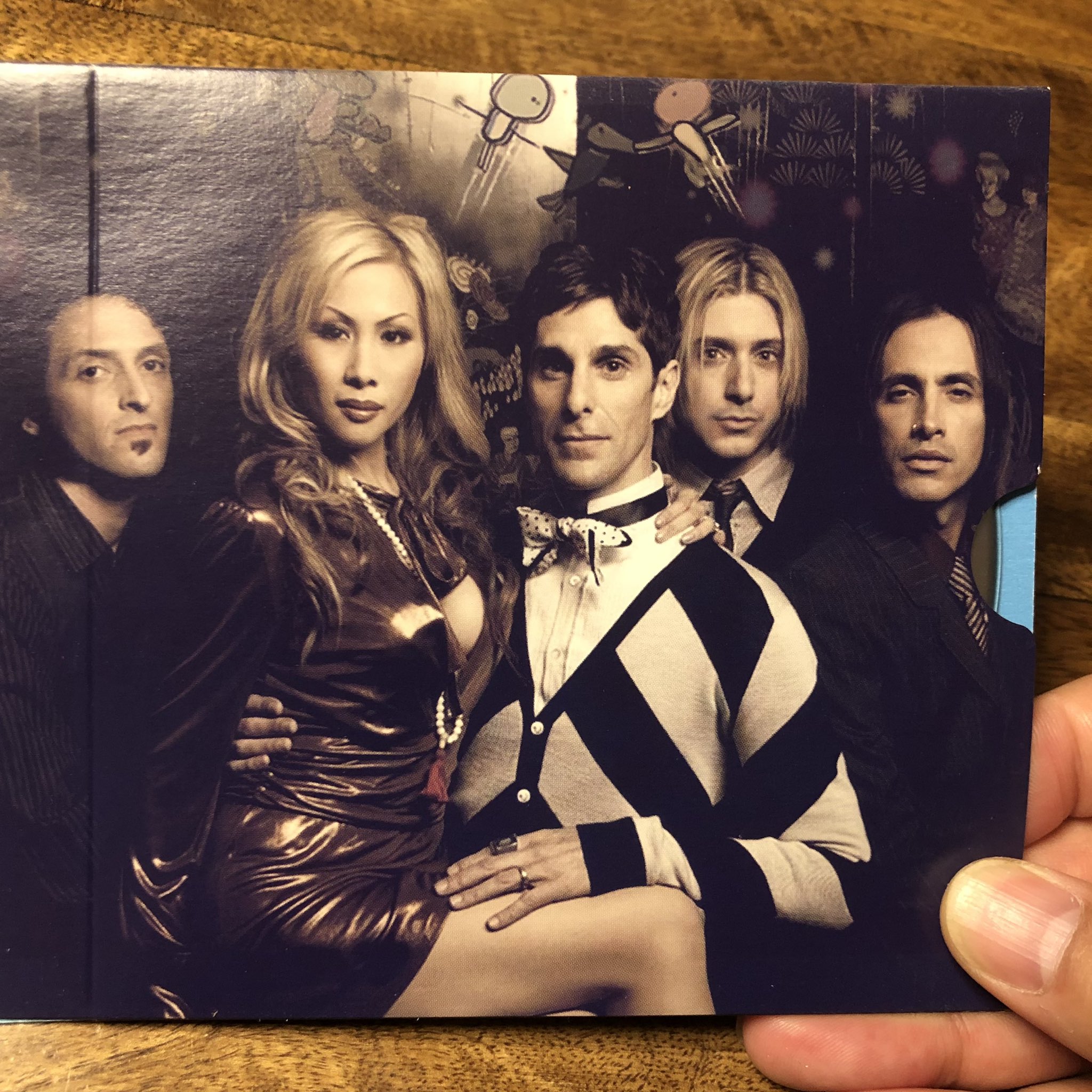 ペリー ファレル Twitter Search Twitter