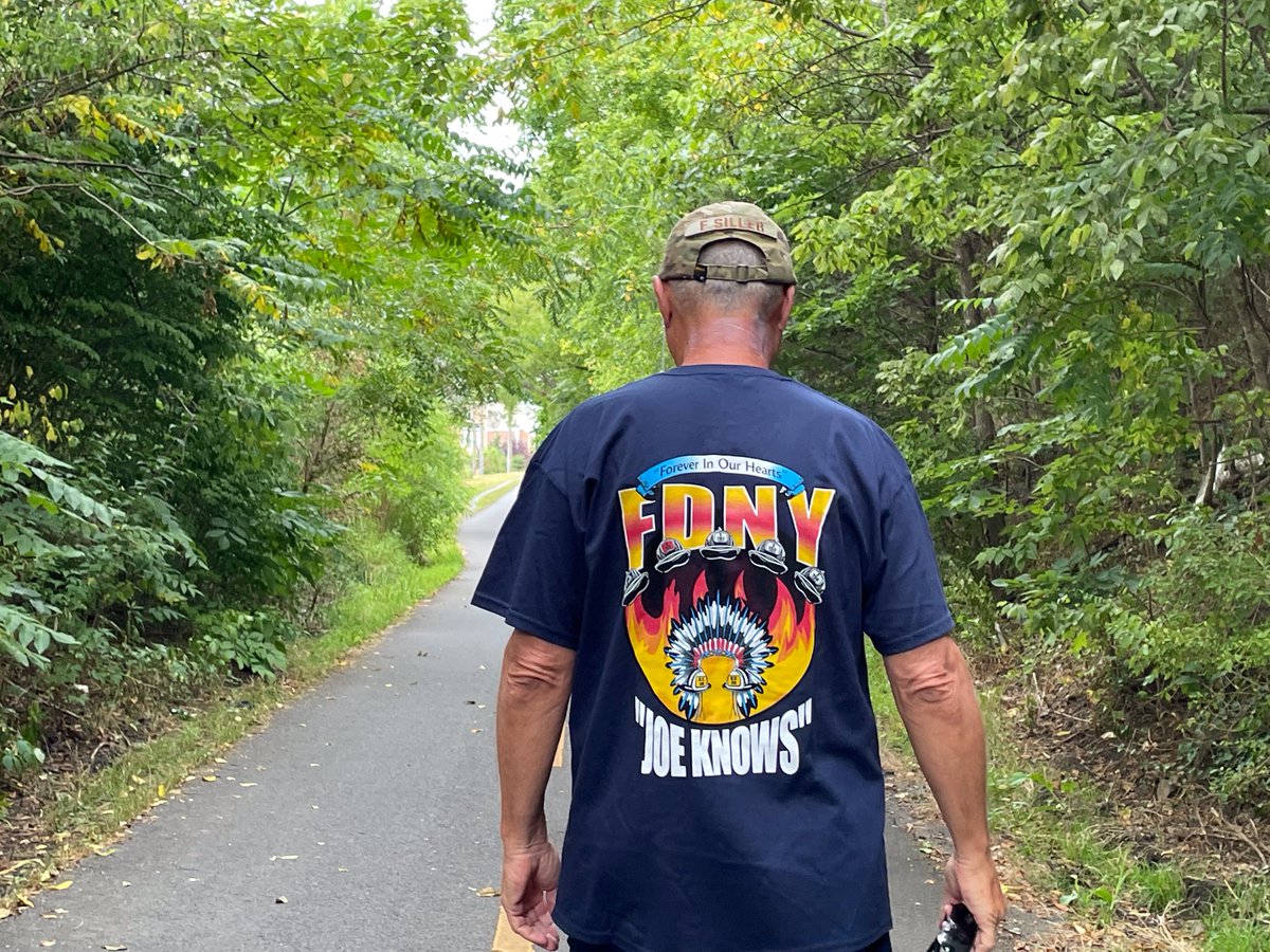 Tunnel2Towers's tweet photo. #NEVERFORGET Walk Day 4 - #Tunnel2Towers CEO Frank Siller is walking over 500 miles through 6 states in 6 weeks in remembrance of 9/11. Today's shirts honor Engine 238 in Brooklyn &amp; Staten Island Battalion Chief Joseph Grzelak. cc: @loudounfire Learn more: https://t.co/baLeeMX4b8 https://t.co/RoapCXmYLD