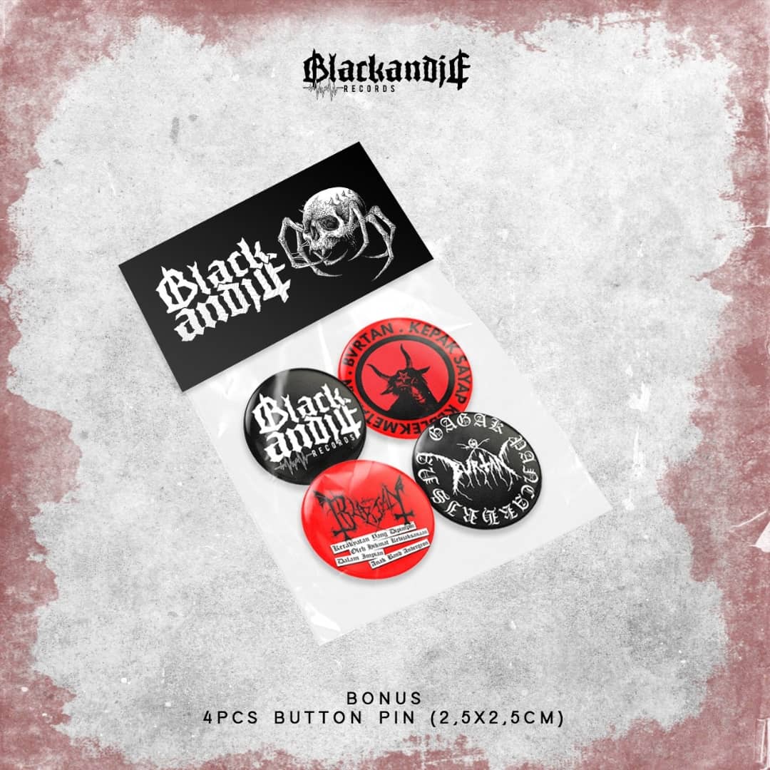 BlackandJE's tweet photo. [PRE-ORDER: BVRTAN] Merayakan Agvstvs, kami hadirkan po bvndle kaos "Impian Anak Band Andregron" + 4 pcs pin bvtton seharga Rp.200.000,- (blm trmsvk ongkir). Hvb: +62 812-3515-1645. Salam NANGIS! #bvrtan #blackandje #blackandjerecords #preorder https://t.co/xd137CDmOL