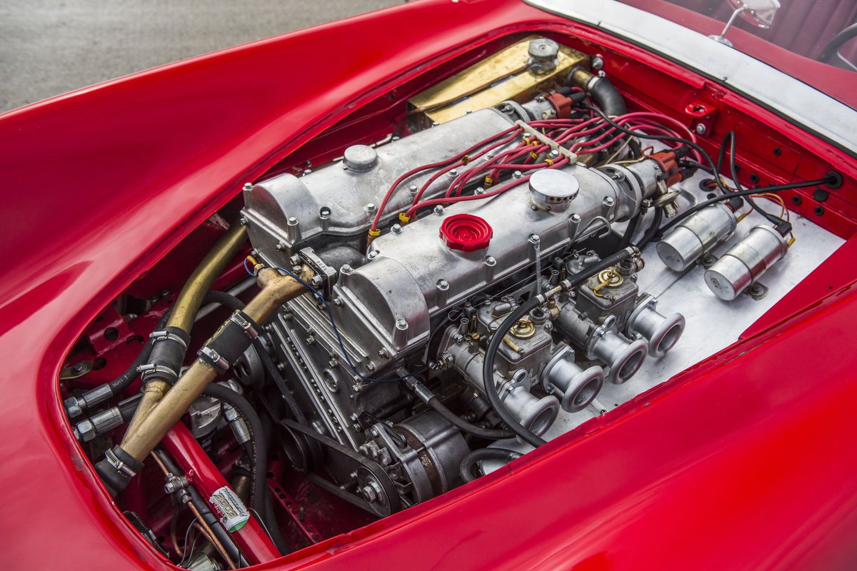 In motorsport #Skoda are best known for their participation in rallying.

In 1956, the 1100 OHC Spider was developed to compete in the prestigious #LeMans24H 😮

Unfortunately the complicated political situation at the time put an end to the Le Mans dream. 😔

#SpeedDemon250 😈