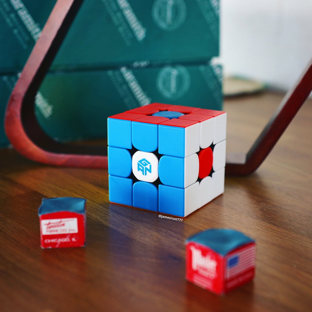 gancube's tweet photo. BIG CUBE & small cubes @jamesrust777
#jamesrust777 #GANCUBE #GAN356XS #GAN11MPRO #CubePlay2.0 https://t.co/ITYtzMCdNh