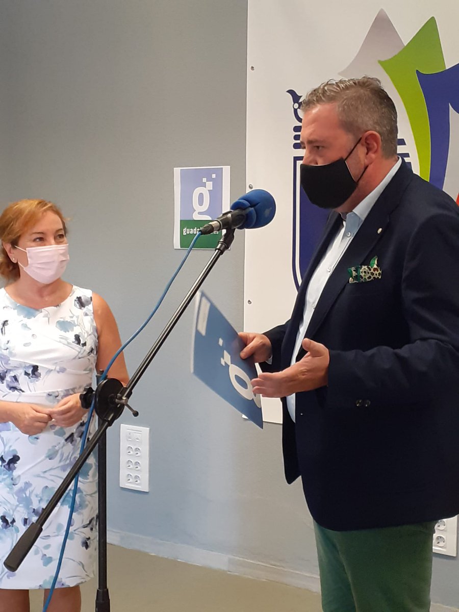 El director general del Consorcio Fernando de los Ríos, <a href="/juanluiscruz_/">Juan Luis Cruz</a>  ha asistido a la inauguración del centro Guadalinfo de Chipiona y ha hablado sobre el papel de la Red Guadalinfo en el bienestar de los andaluces y andaluzas gracias a los #pueblosdigitales