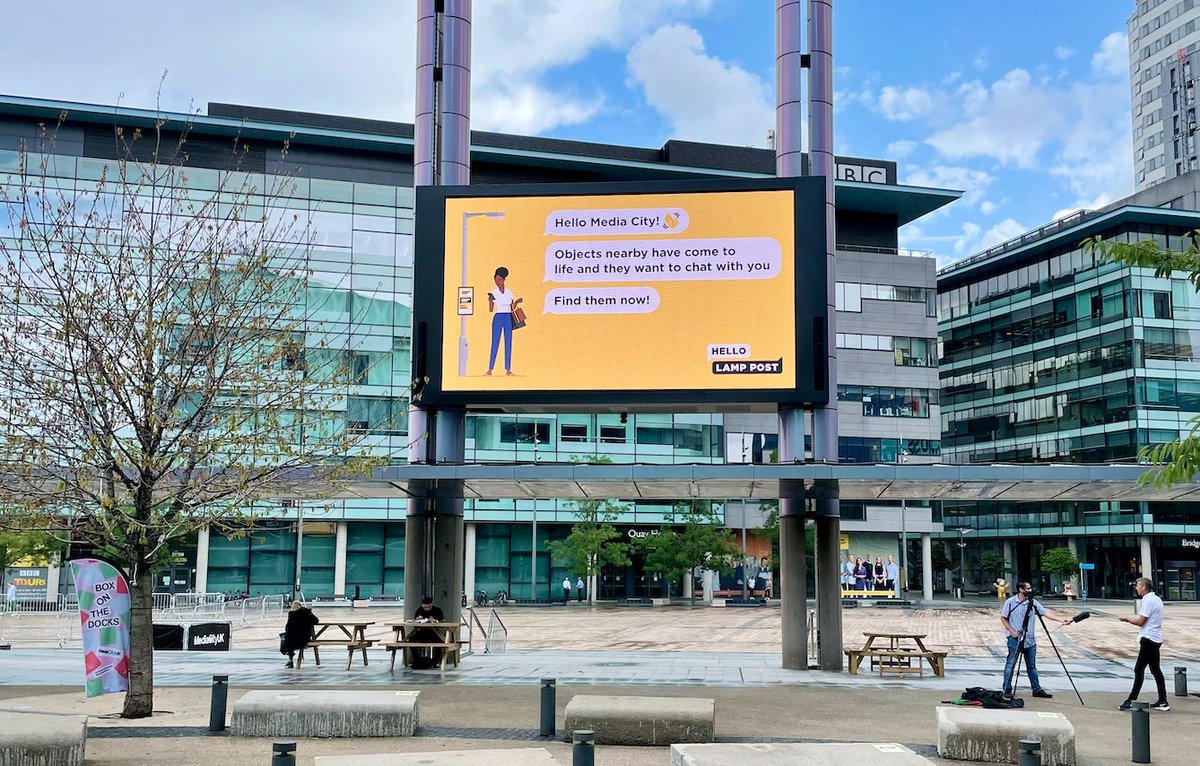 Hello Lamp Post tweet media