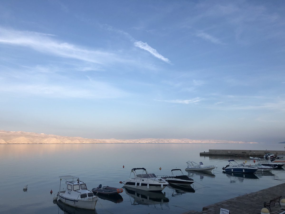 baara_a's tweet photo. Post a picture that YOU took. No description. The goal is to regain peace and harmony without the negativity. Please copy the text, put a picture on your page and let's look at these.
Retweeten jullie mee 💪😃
#kroatie #Hrvatska #karlobag https://t.co/N5byJbaECk