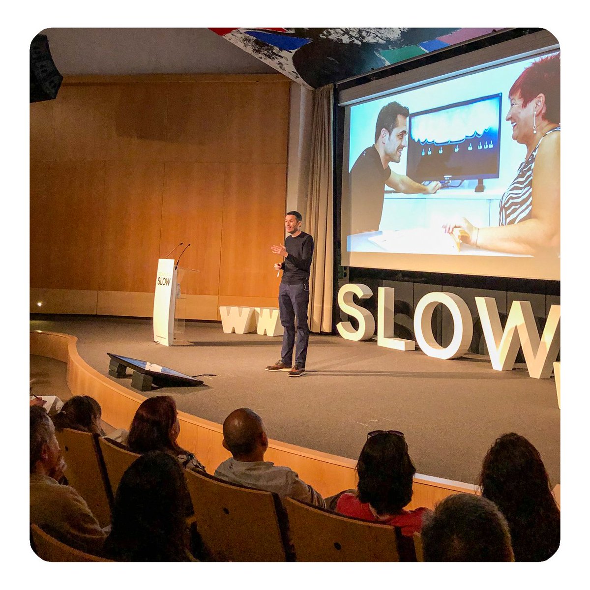 dentalDoctors's tweet photo. Ser un dentista Slow y un ciudadano fast puede ser incompatible. La mayoría de personas somos, pensamos y actuamos igual dentro y fuera del trabajo. Si queremos disfrutar hay que integrarlo en nuestras vidas y valorar el equilibrio, el culto al detalle, la calidad o el respeto. https://t.co/vTVoGWKsWZ
