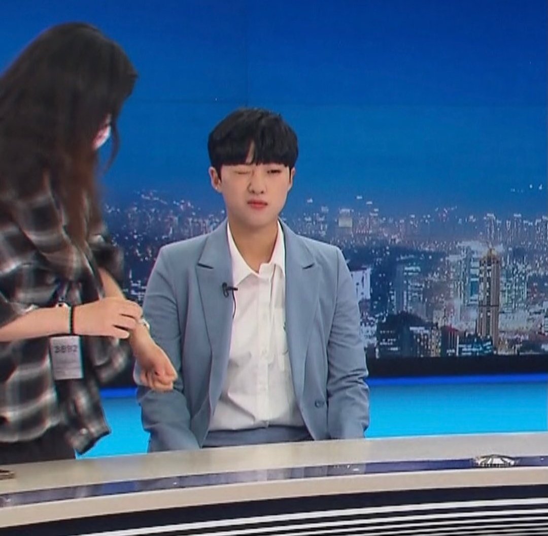 kismanj22's tweet photo. 윙크짤 누가 캡처햇나요
노벨평화상 줘야 됨 https://t.co/drhmvURbZQ