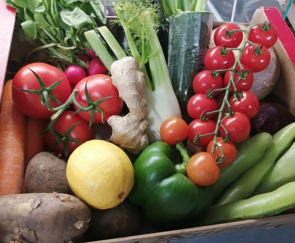 Hi folks! A very busy time in the shop like most! 

Just a little Veg box we have made up this morning 😁

#Seahouses #Amble #Local #vegetables instagr.am/p/CSJiZnpIMAu/