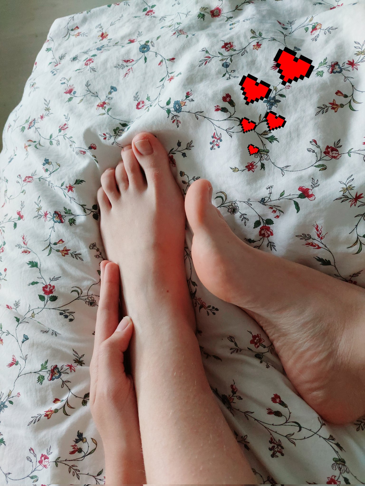 baby vivian and her footsies 💕 ️ on Twitter "just starting out give some love to these lovely