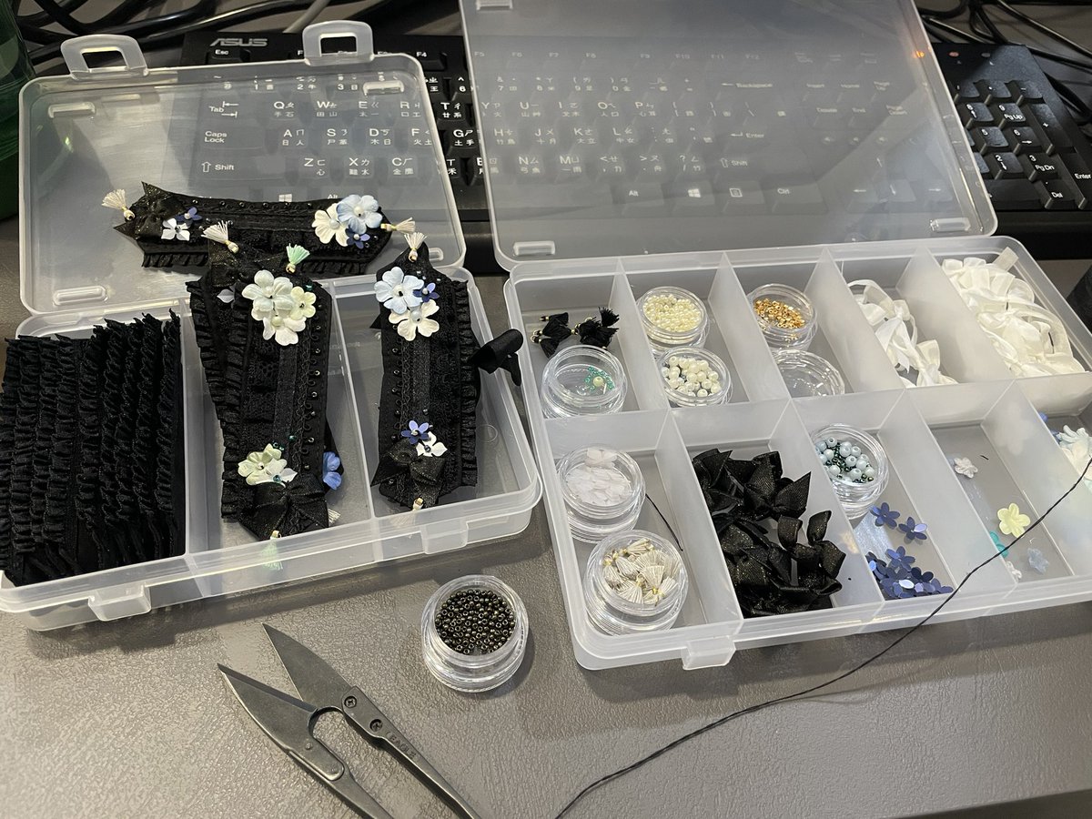 Grassy_Arcadia's tweet photo. News✨
I’ll make cartoon eyes and clothes for cocoriang dolls, clothes for honey bear in August.
Try hard to sew Diana outfit by hands💪 https://t.co/V1m89C54TX