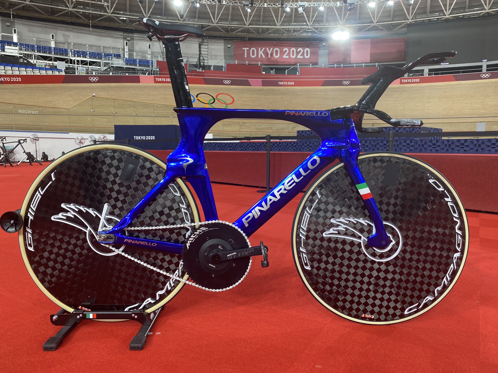 Pinarello track bike 2021 hot sale