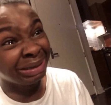 kiarskee's tweet photo. me rn: https://t.co/9tKm1qXYkq