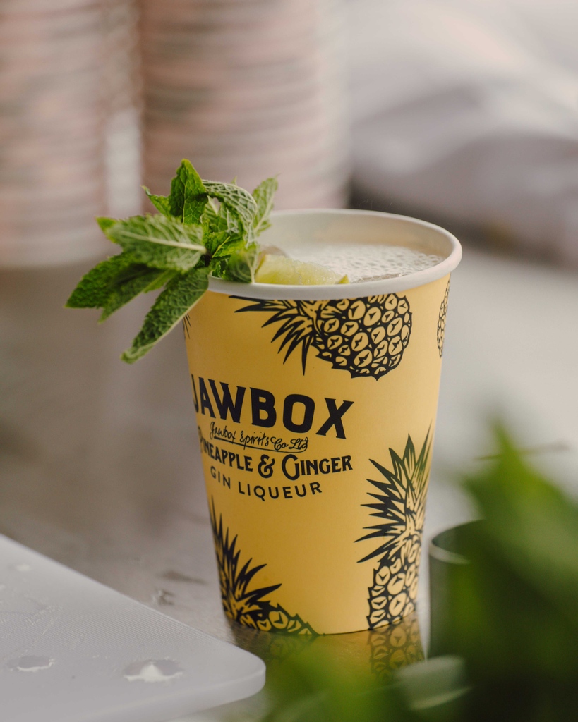 Maybe if we keep pouring the #Jawbox Pineapple and Ginger, the sun will come out again. It's worth a try, right?! 
#wheresthesungone