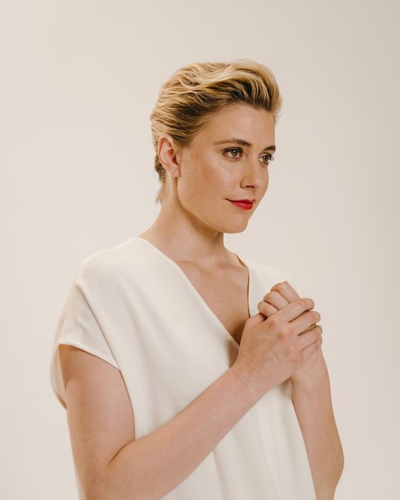 Wishing a very happy birthday to the supercool Greta Gerwig         