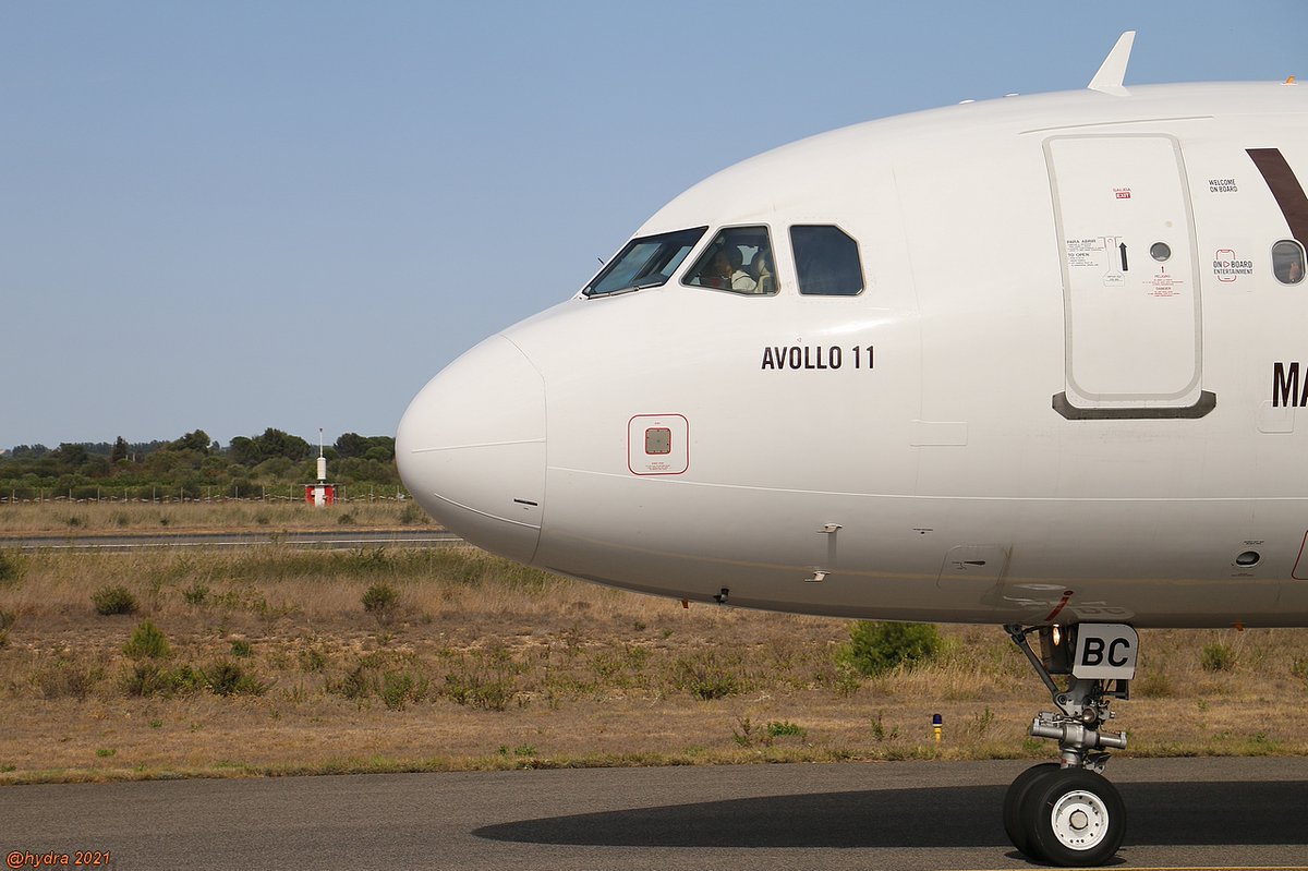hydra_66's tweet photo. #MarcoVolo et #Avollo11 pour #Volotea à #PerpignanPGF https://t.co/mdeWQSkOiu