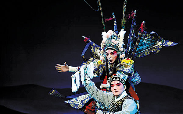 PerformingChina's tweet photo. Lou Sheng, a promising #WujuOpera star, shared with us his stories of pursuing this charming art still prevailing in East China’s #Zhejiang province: https://t.co/ntNlcFxzEW https://t.co/1tSNwu8yjs