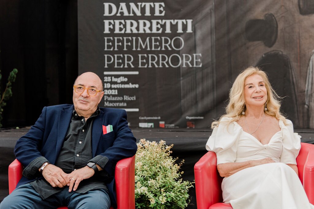 mariadicuonzo1's tweet photo. #ASpassoPer #mostre 
A #Macerata #PalazzoRicci sono esposti 10 bozzetti del grande scenografo #DanteFerretti 

Quali bozzetti preferisce? 
Quelli che mi hanno fatto vincere l’ #Oscar 

E di Oscar ne ha vinti 3 
#InCompagniaDi #CasaLettori https://t.co/wxZjgS6s1i