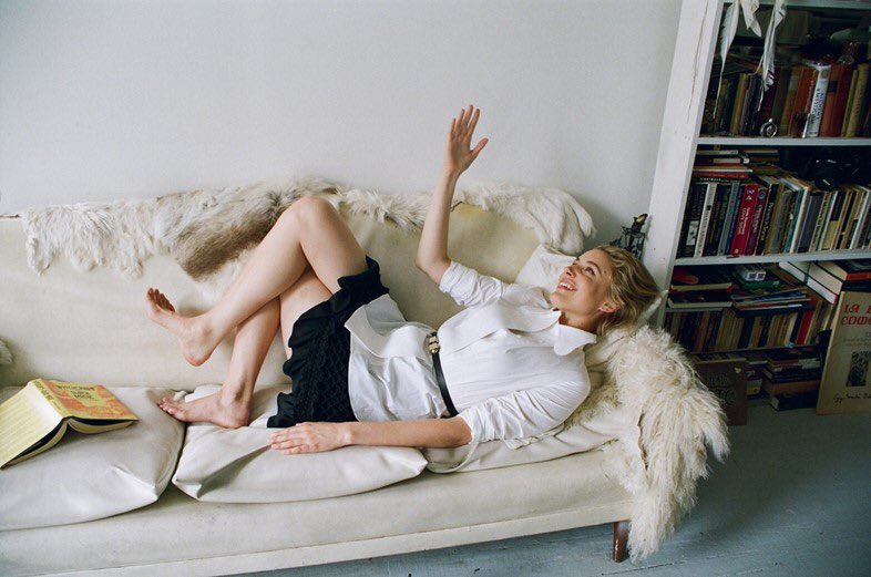 Jopolkadot's tweet photo. Greta Gerwig ❤️

Photography © Marlene Marino
Dazed
2015 https://t.co/wG7vAkUHoI