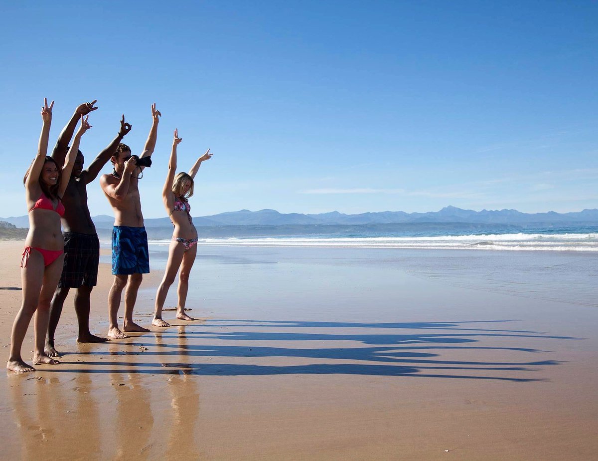 thejunctionhtl's tweet photo. We don't know about you but we are pretty much ready for summer! 

We are filling up - call us to book your Dec holiday 

#thejunction #boutiquehotel #december #holidays #vacation #gardenroute #plettenbergbay #luxurystays https://t.co/F67VWebrrS