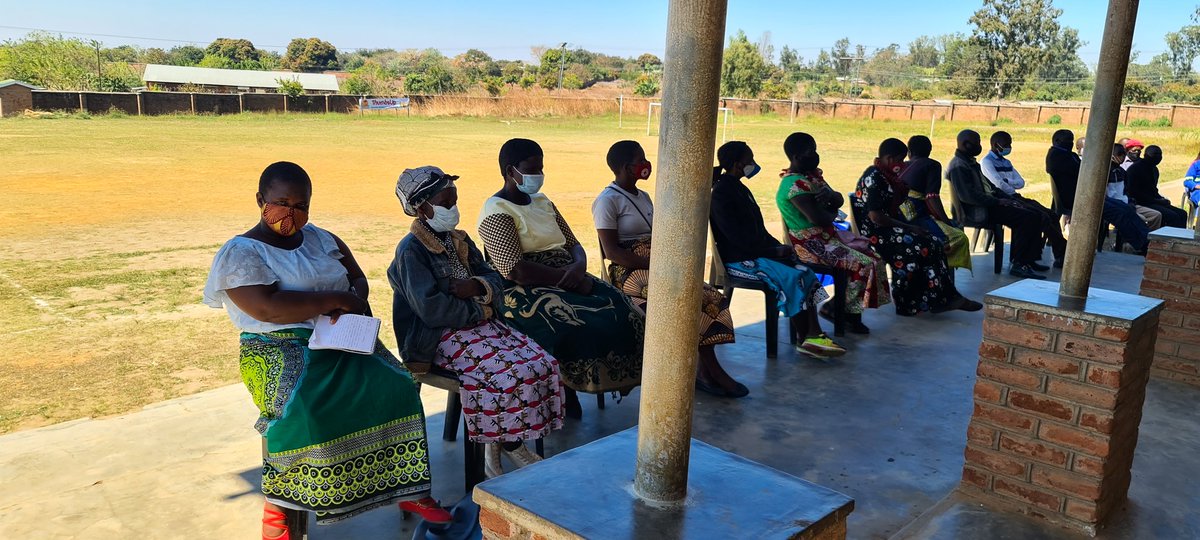 Roads_Authority's tweet photo. Community Sensitisation Meeting with Neno North residents for the construction of a 20km section of the Neno Road to tarmac. Construction works, to the tune of MK6.6billion to be done by China Geo Engineering Company.
#Neno #road #roadsauthority #malawi #malawigovernment https://t.co/E6vWlAqDWG