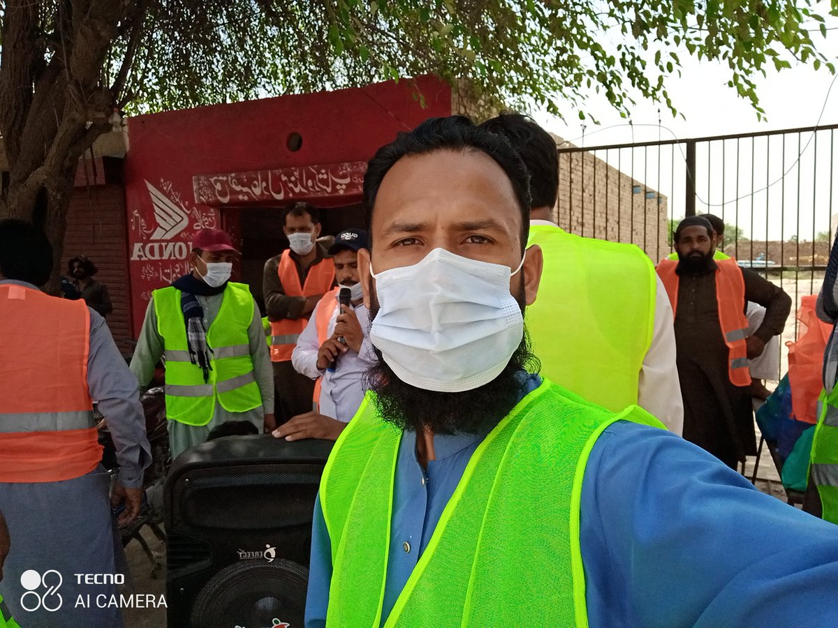 Raoirfa18297946's tweet photo. اگر اِنسان کسی صحی راستے کی طرف گامزن ہے تو اس کو منزل کے حصول کے لیے جلد بازی نہیں کرنی چاہیے کیوں کہ بڑی منزلیں بڑی دیر کے بعد ملتی ہیں  
#Right2Info #UnileverEnsureJobSecurity #RespectUnionRights https://t.co/PrvNeCQ2R0 https://t.co/dFzhgcZN5l